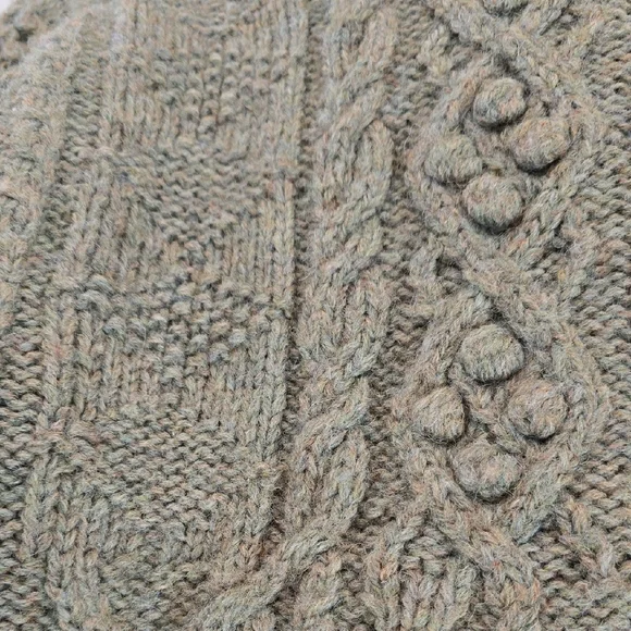Chunky 100% Wool Cable Knit Sweater | Moss Green | L - Picture 5 of 6